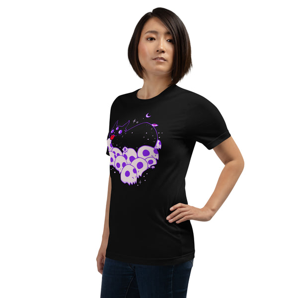 Black unisex t-shirt featuring a cute cat illustration on skulls, perfect for casual wear.