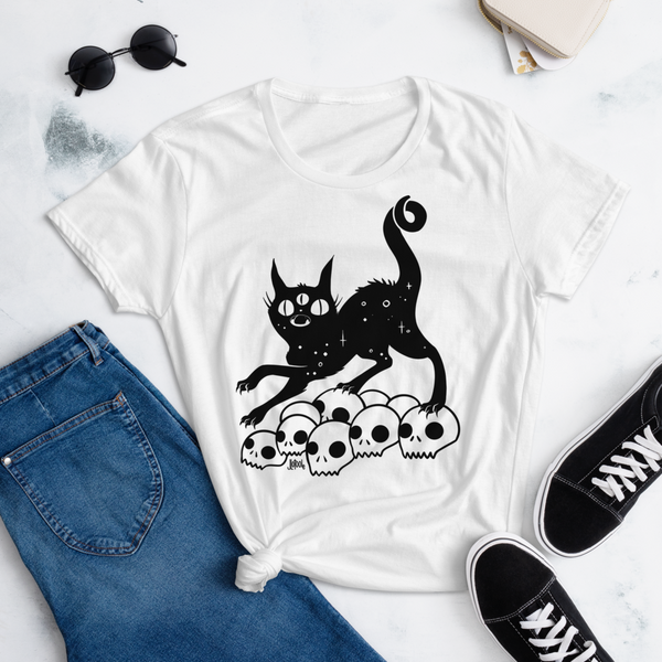 Cat On Skulls, Ladies T-Shirt